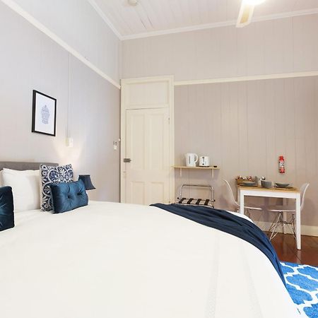 99 Kirkland Bed & Breakfast Bed & Breakfast Brisbane Oda fotoğraf